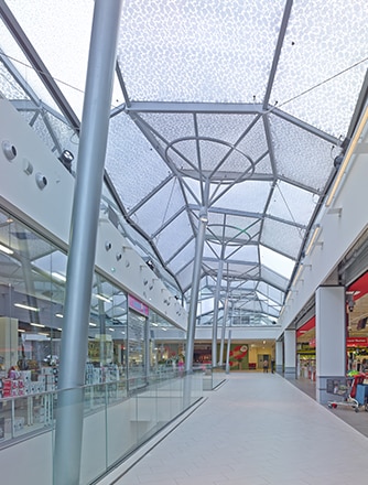 Leichte Folienkissen aus Texlon® ETFE - Sanierung erfolgreich abgeschlossen.