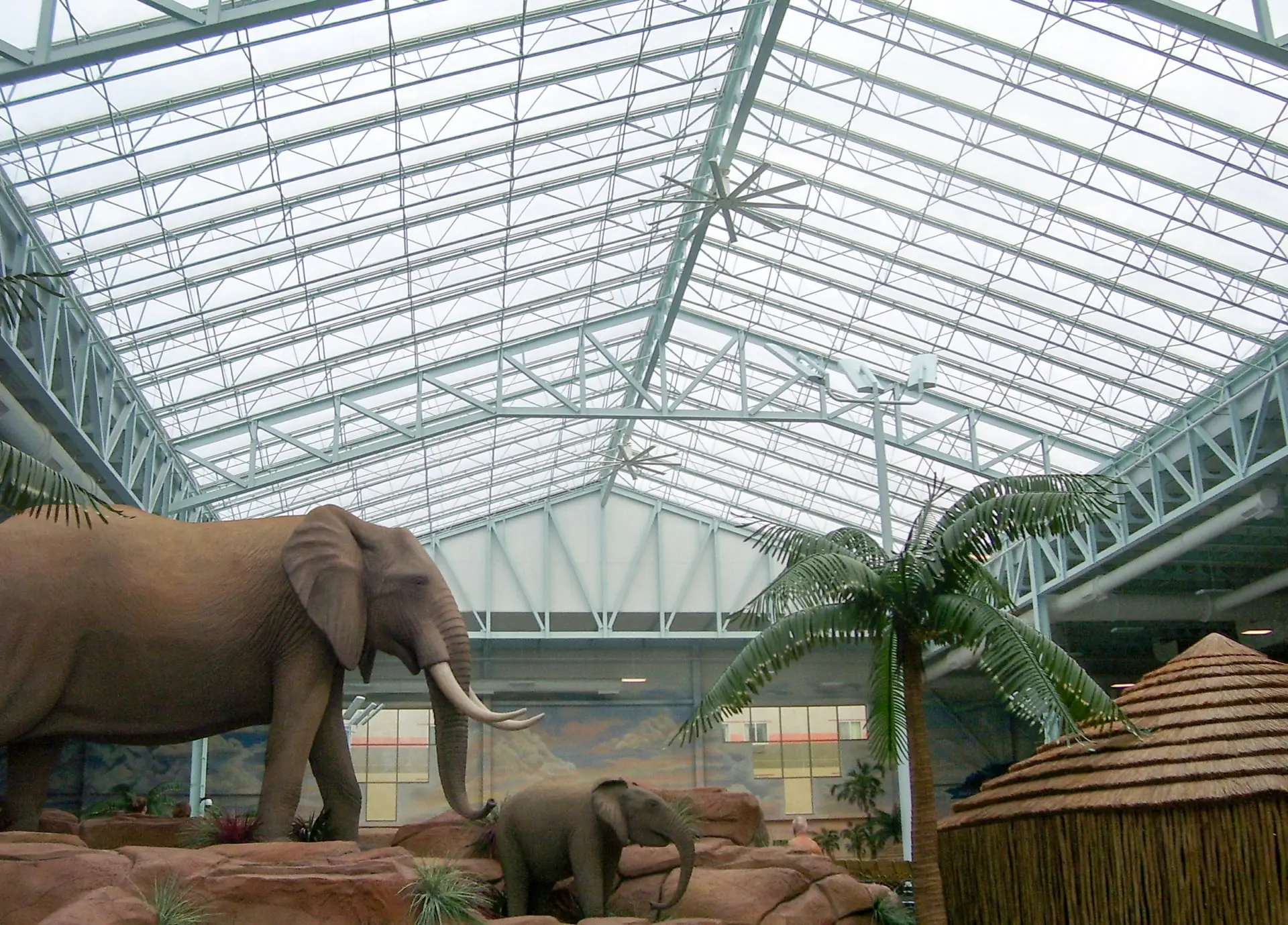 Folienkissen aus ETFE haben eine sehr hohe Licht- und UV-Durchlässigkeit. 