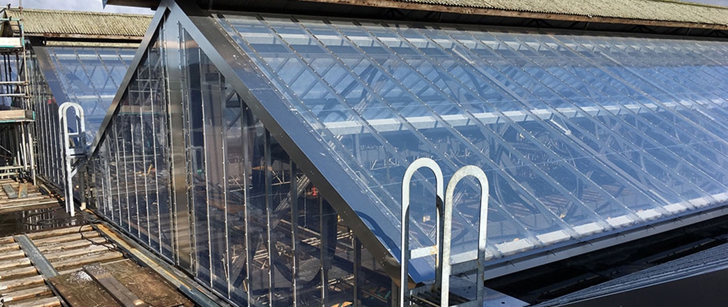 Wir haben das Glasdach und -fassade am Bahnhof Carlisle durch ein Texlon® ETFE-Dach und eine Fassade ersetzt. Es war die Lösung für das denkmalgeschützte Gebäude.