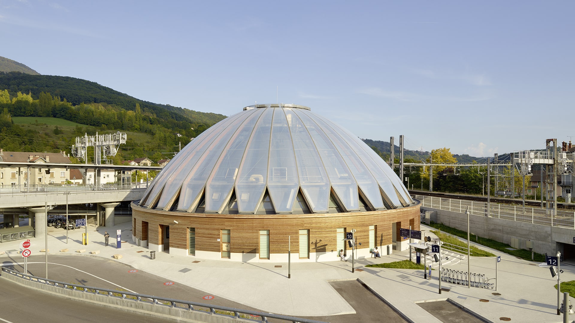 The terminal building of the station Gare de Bellegarde is covered with Texlon® ETFE cladding on a timber structure by Vector Foiltec.