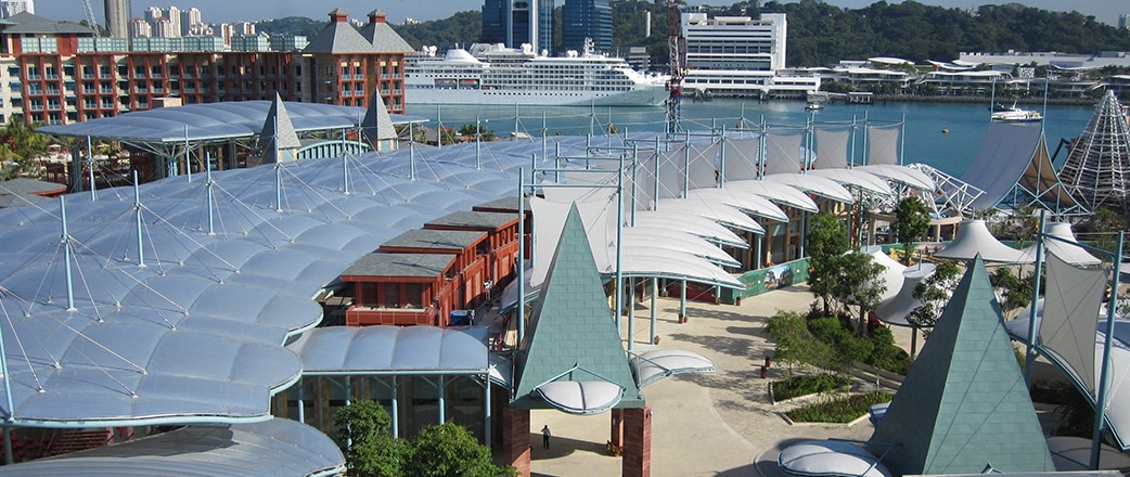 Bouldevard - Texlon® ETFE cladding was selected to cover several canopies covering over 30,000 m2.