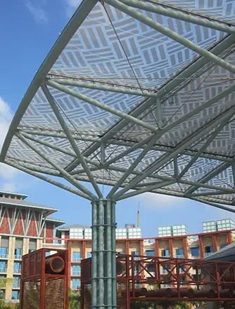 canopies used varying print patterns to ensure ambient comfort and protect visitors from solar gain. 