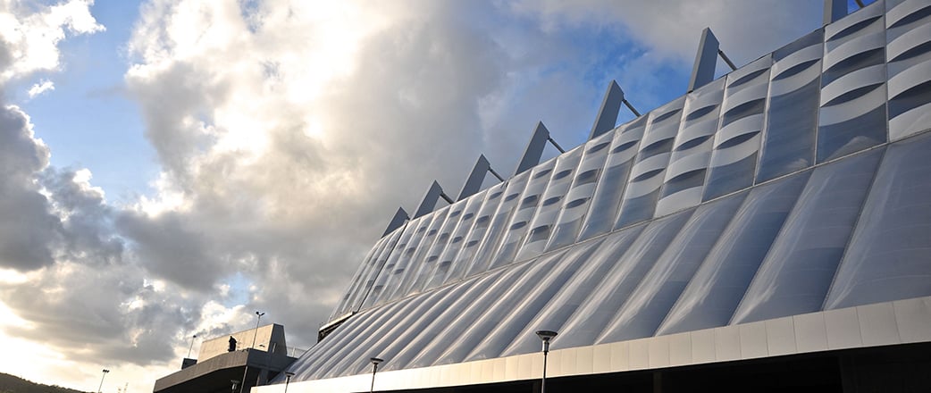 Das Stadion Arena Pernambuco mit ihrer Texlon ETFE-Fassade von Vector Foiltec ist gemäß den LEED-Silber-Anforderungen zertifiziert.