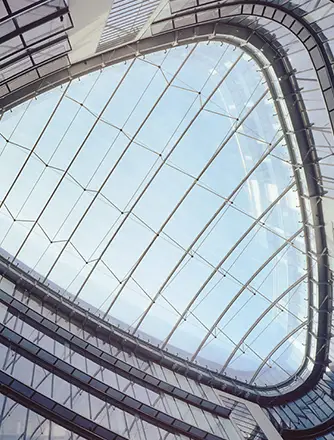 Wir konnten die Gelegenheit nicht verpassen, im siebten Stock des Atriums ein 700 m² großes Texlon® ETFE-Dach zu installieren. 