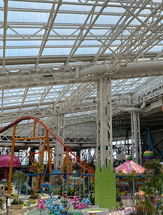 The indoor waterpark American Dream includes a total area of 16,723 m² Texlon® ETFE roof and facade enclosure by Vector Foiltec.