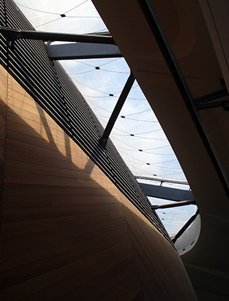 Grimshaw entschied sich dafür, Texlon® ETFE-Oberlichter in den Entwurf einzusetzen.