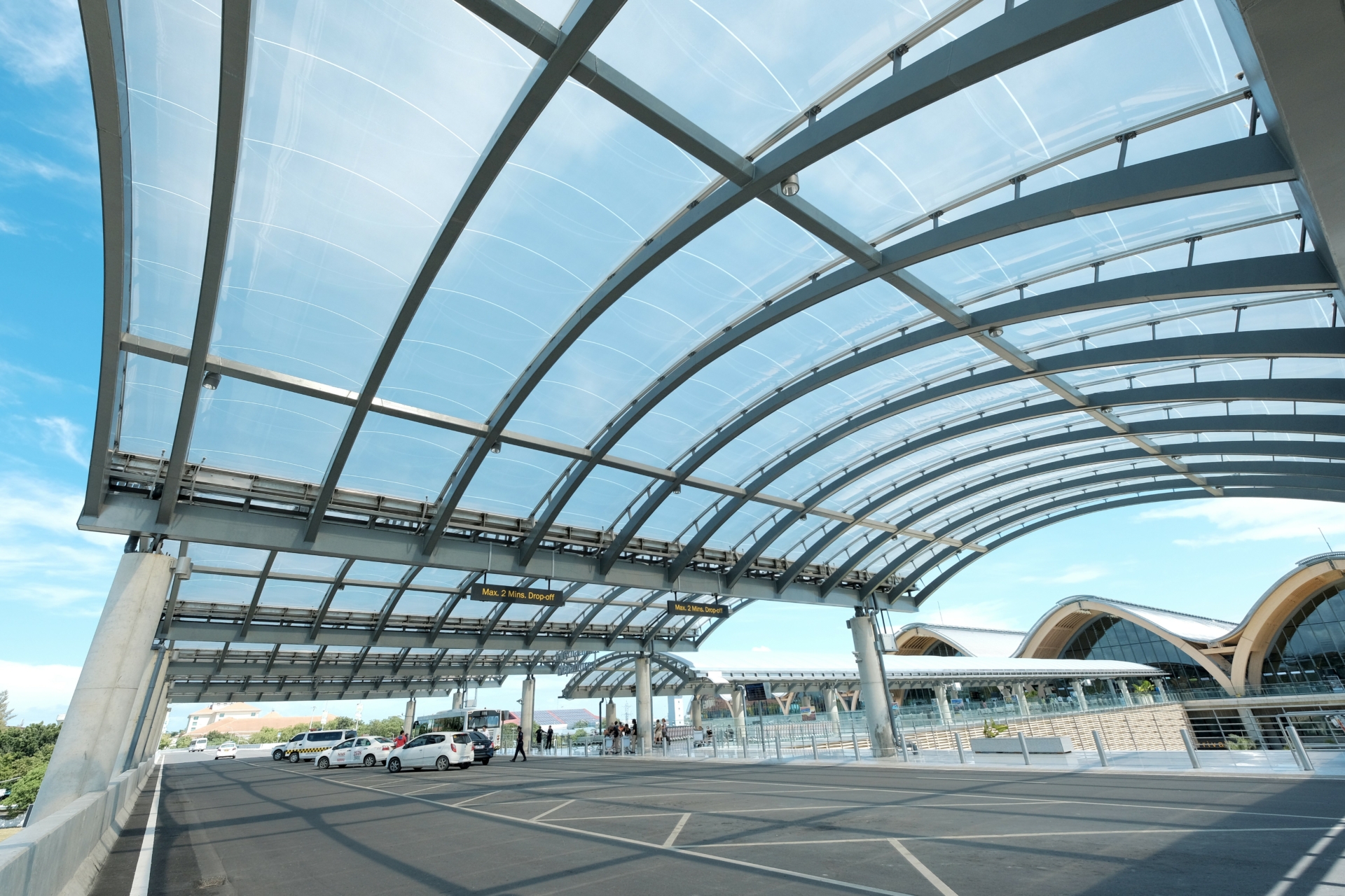 Vector Foiltec hat die Planung, Lieferung und Installation von 3.600 m² Texlon® ETFE am Flughafen Mactan Cebu International Airport übernommen.