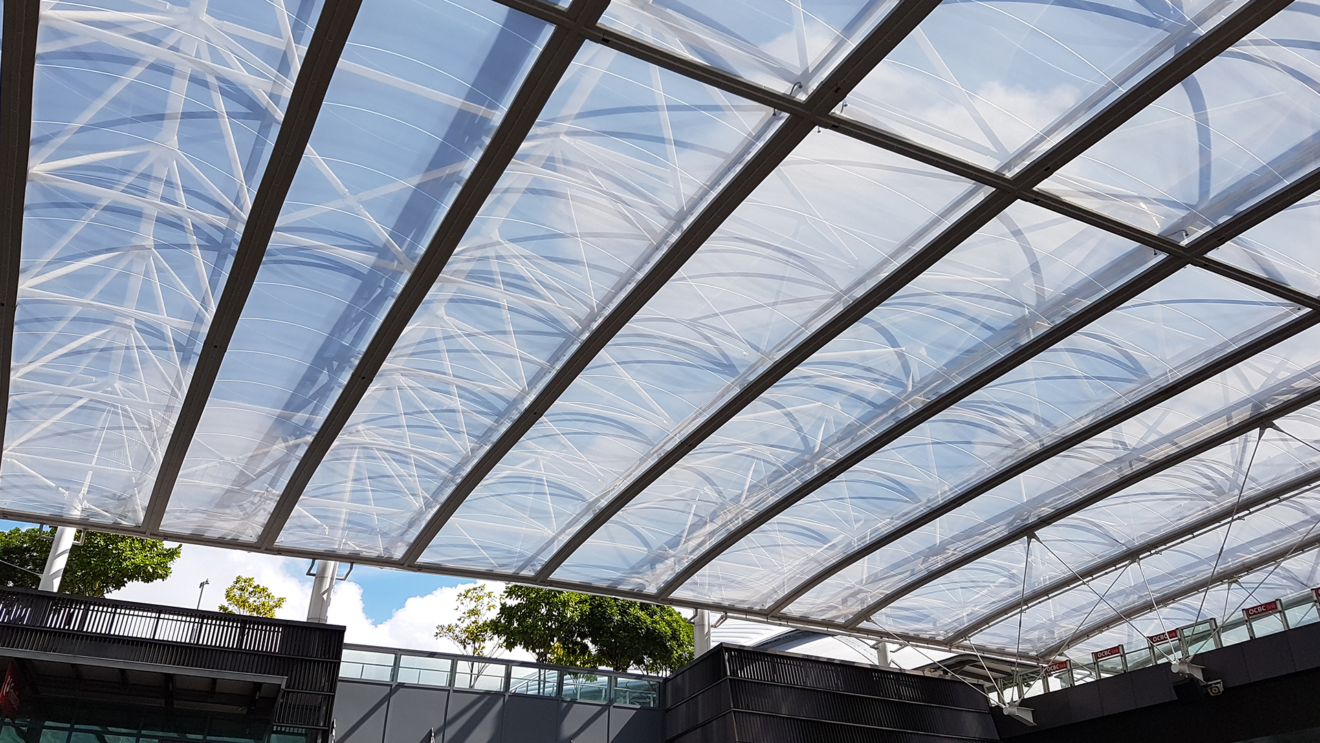 Our cleverly designed solution enabled column-free space to 55-meter clear-span; an engineering feat!