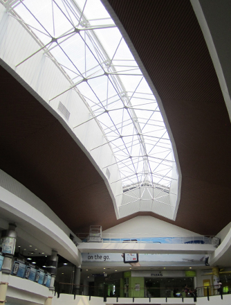 Texlon® ETFE skylights bring more natural light into the mall.